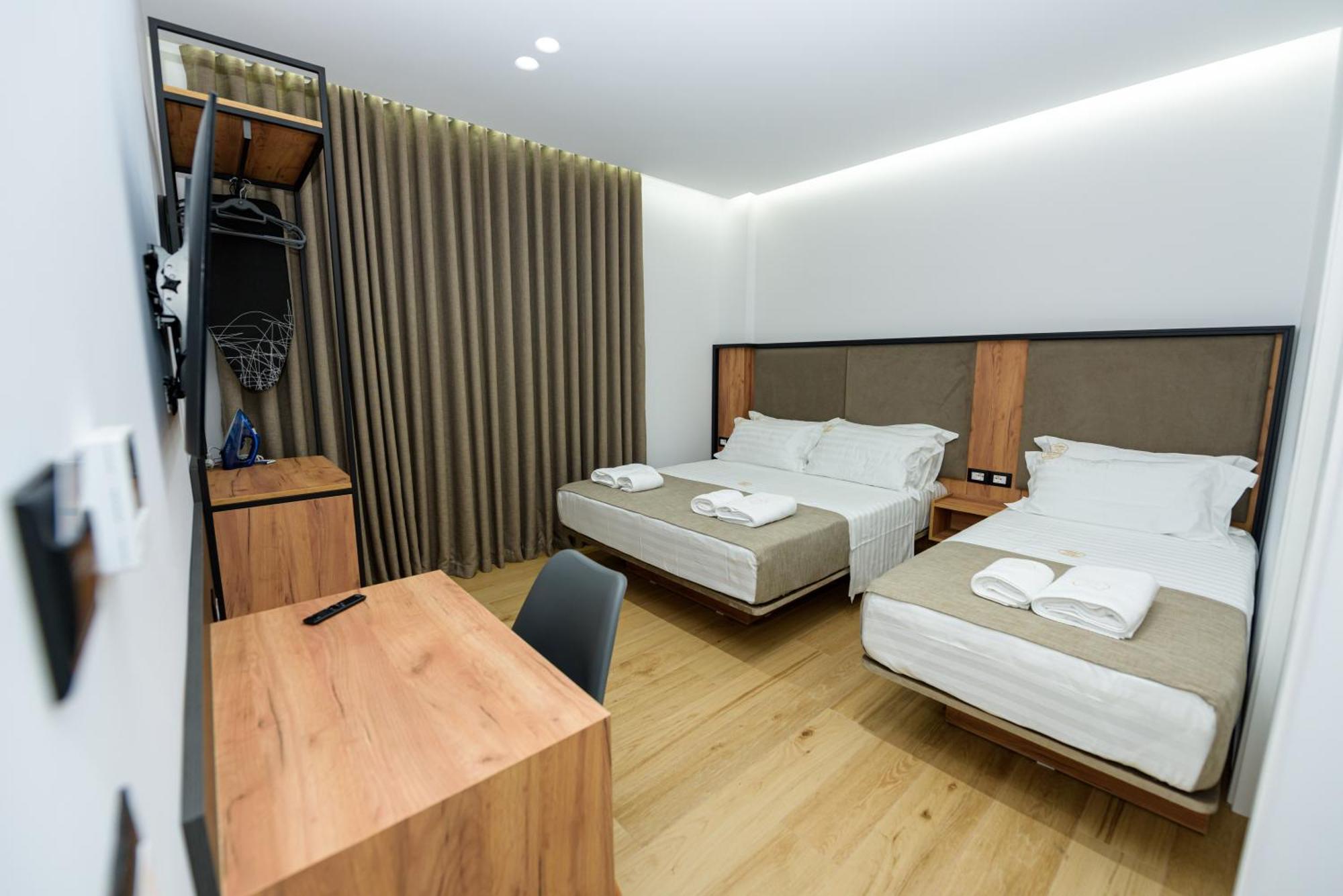 Kevin'S Aparthotel Vlorë Εξωτερικό φωτογραφία